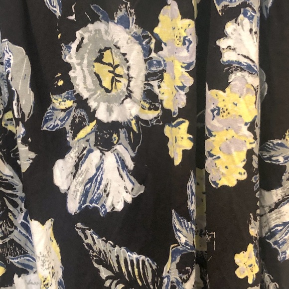 Free People black & green cold shoulder floral top - Picture 8 of 15